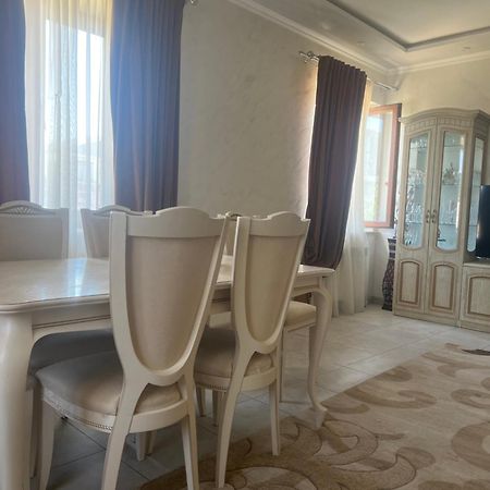 Hotel Costa エレバン エクステリア 写真