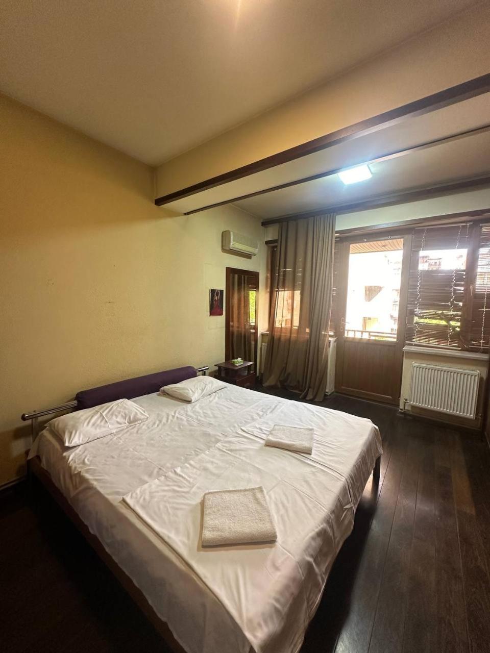 Hotel Costa エレバン エクステリア 写真