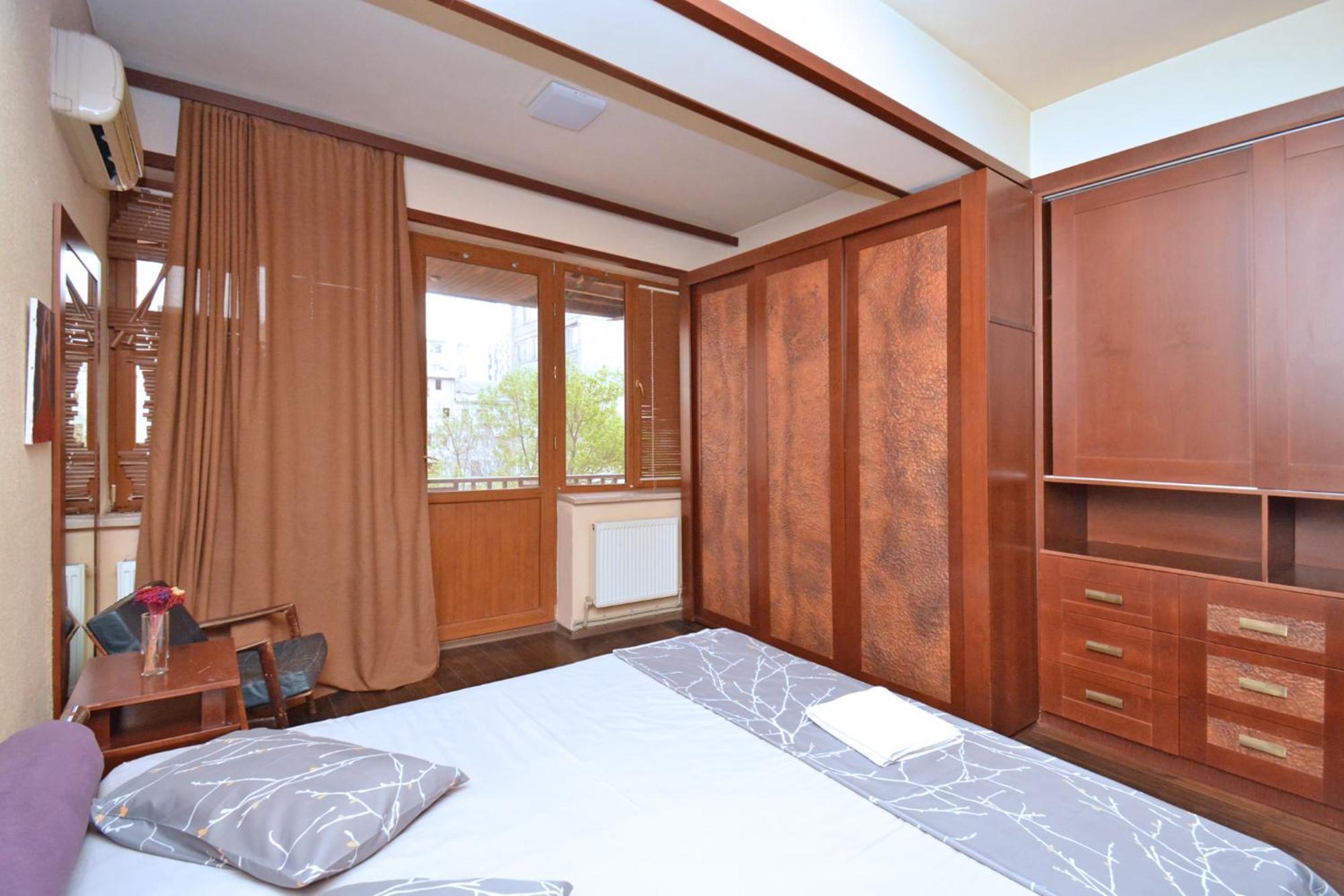Hotel Costa エレバン エクステリア 写真